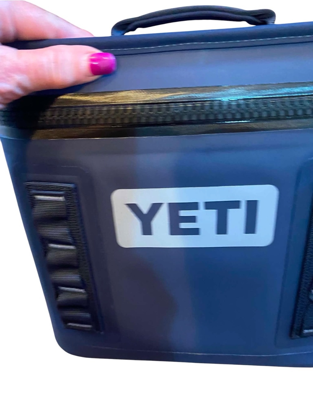 Yeti Hopper Flip 8 Portable Soft Cooler BLUE